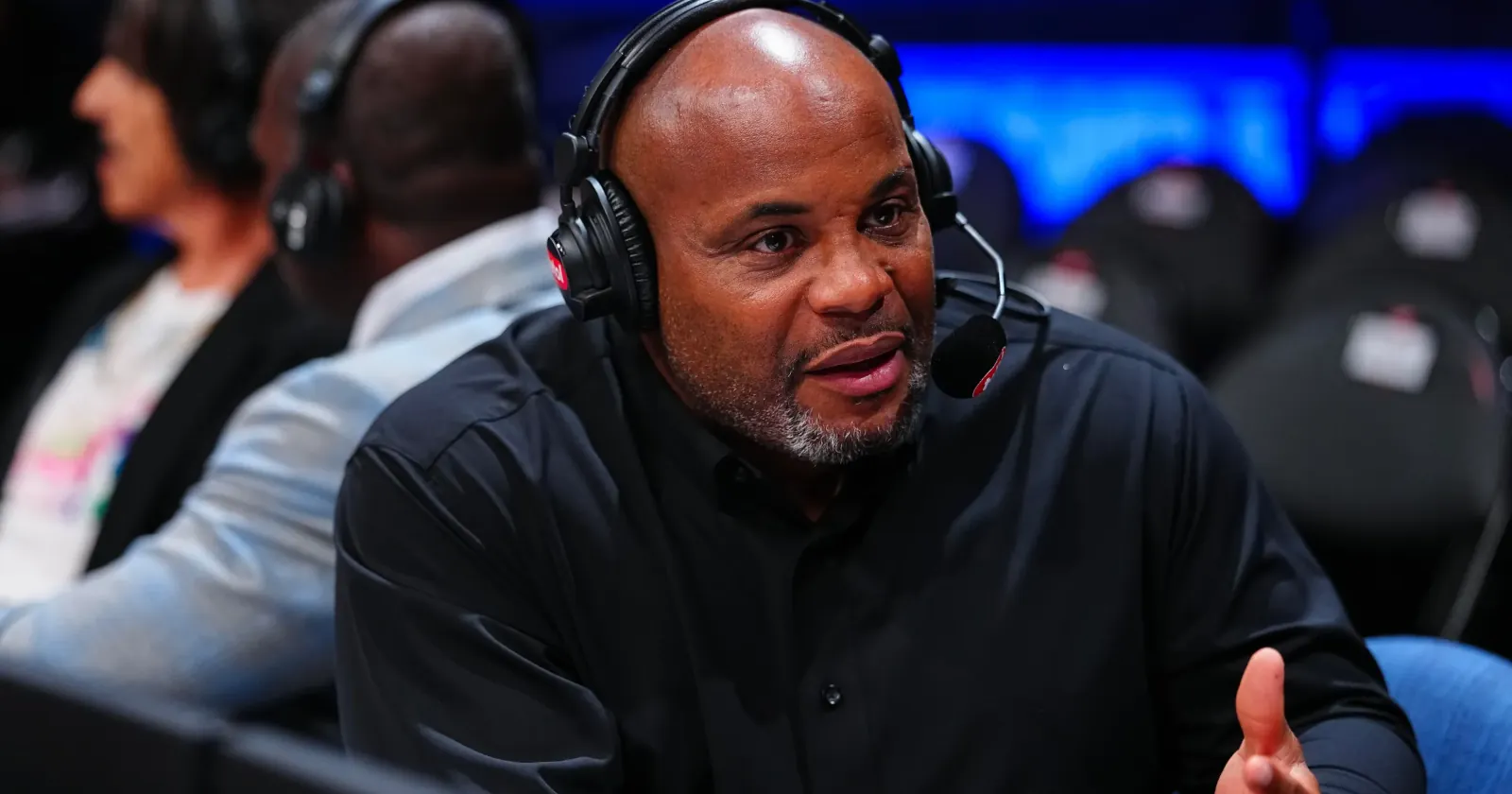 Daniel Cormier répond aux accusations d'Alex Pereira concernant le combat Gane vs Hokit